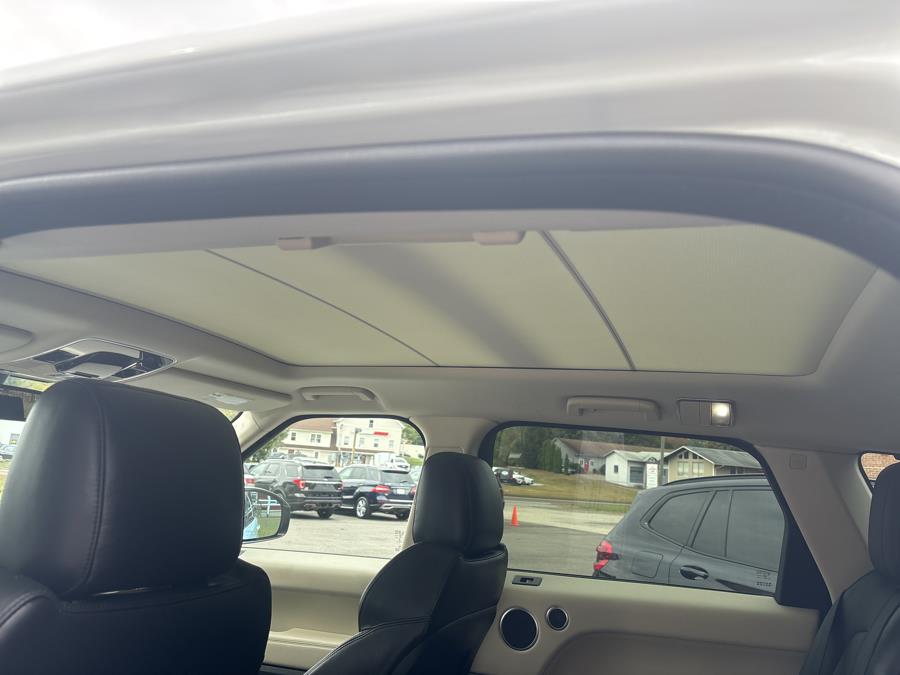 2014 Land Rover Range Rover Sport 4WD 4dr HSE, available for sale in Old Saybrook, Connecticut | Saybrook Auto Barn. Old Saybrook, Connecticut 2014 Land Rover Range Rover Sport 4WD 4dr HSE, available for sale in Old Saybrook, Connecticut | Saybrook Auto Barn. Old Saybrook, Connecticut