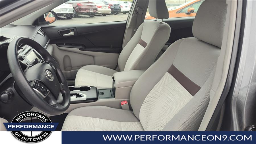 2012 Toyota Camry LE photo 11