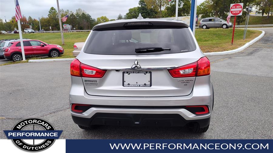 2018 Mitsubishi Outlander Sport SE photo 3