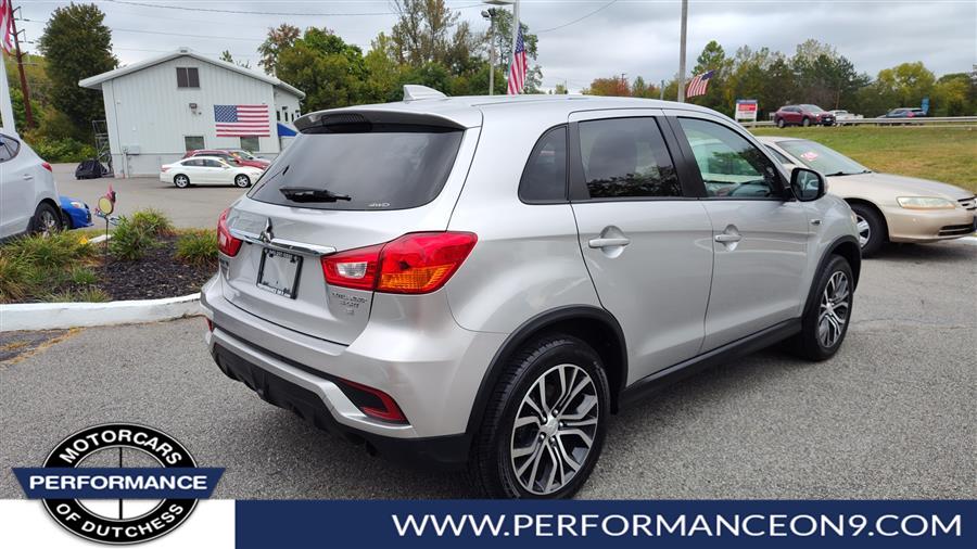 2018 Mitsubishi Outlander Sport SE photo 2