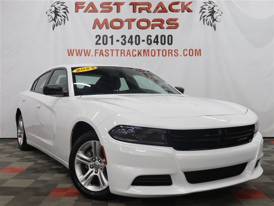 2023 Dodge Charger SXT photo 2