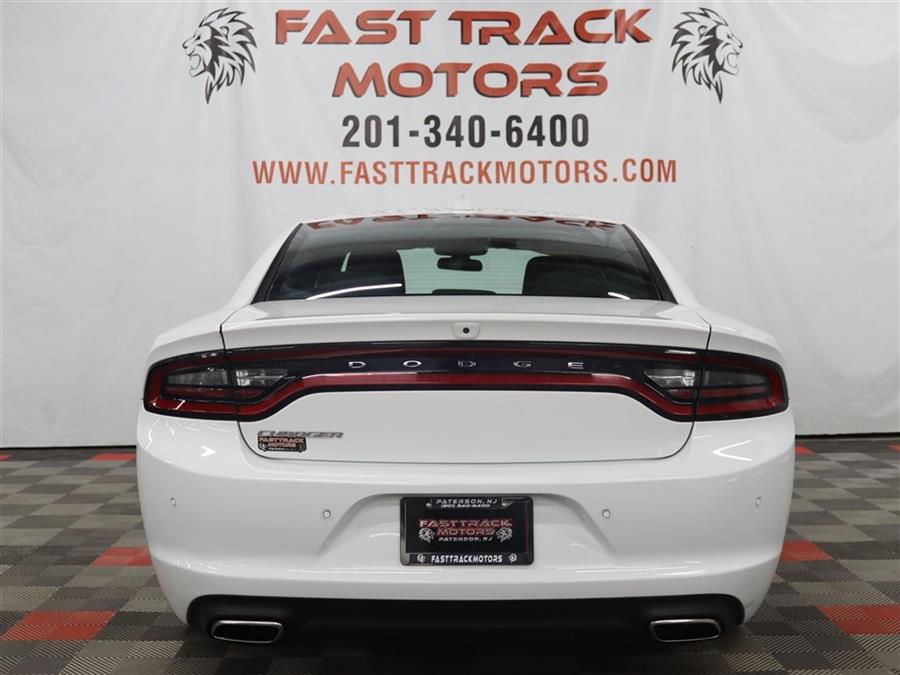 2023 Dodge Charger SXT photo 4