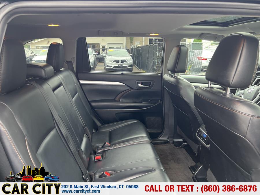 2019 Toyota Highlander XLE V6 AWD (Natl), available for sale in East Windsor, Connecticut | Car City LLC. East Windsor, Connecticut 2019 Toyota Highlander XLE V6 AWD (Natl), available for sale in East Windsor, Connecticut | Car City LLC. East Windsor, Connecticut