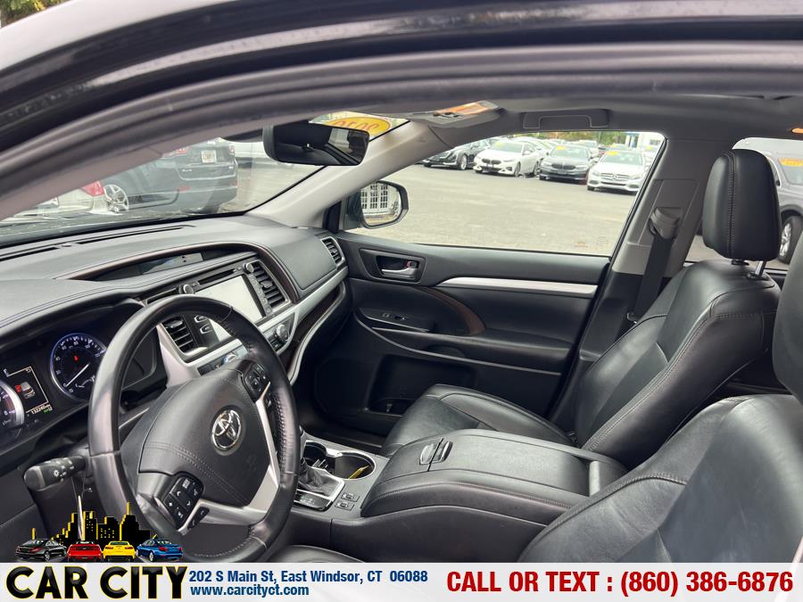 2019 Toyota Highlander XLE V6 AWD (Natl), available for sale in East Windsor, Connecticut | Car City LLC. East Windsor, Connecticut 2019 Toyota Highlander XLE V6 AWD (Natl), available for sale in East Windsor, Connecticut | Car City LLC. East Windsor, Connecticut