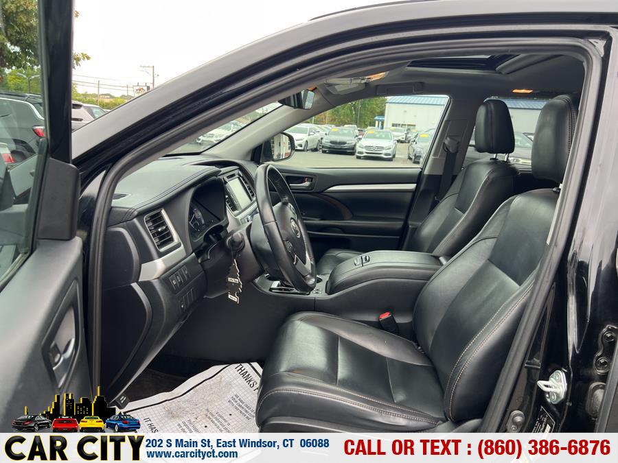 2019 Toyota Highlander XLE V6 AWD (Natl), available for sale in East Windsor, Connecticut | Car City LLC. East Windsor, Connecticut 2019 Toyota Highlander XLE V6 AWD (Natl), available for sale in East Windsor, Connecticut | Car City LLC. East Windsor, Connecticut