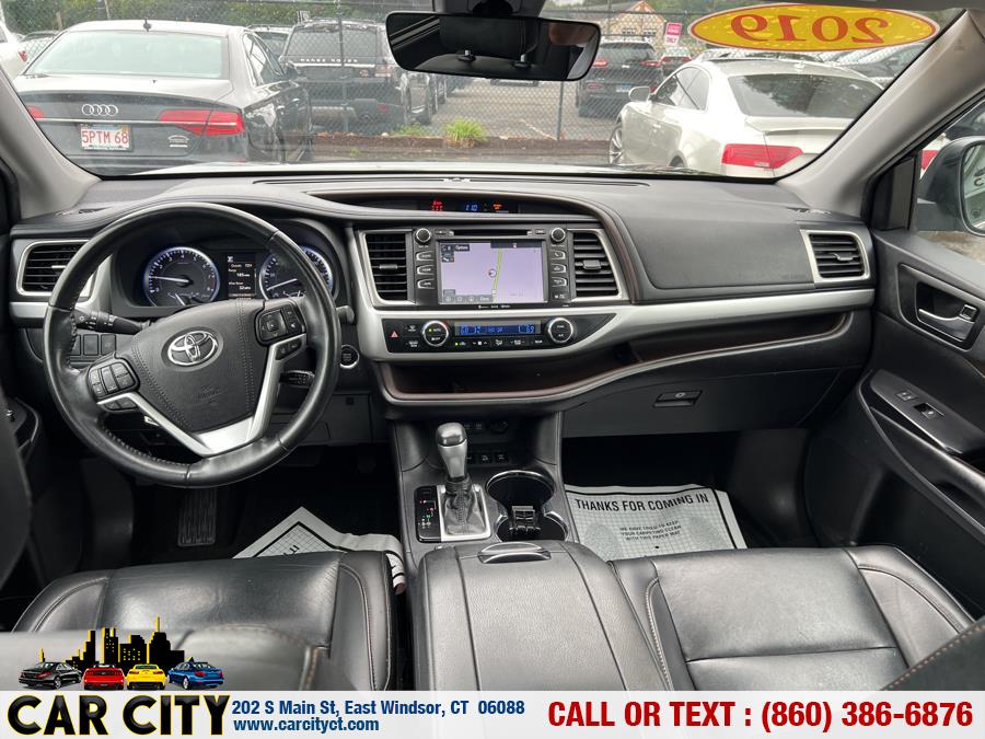 2019 Toyota Highlander XLE V6 AWD (Natl), available for sale in East Windsor, Connecticut | Car City LLC. East Windsor, Connecticut 2019 Toyota Highlander XLE V6 AWD (Natl), available for sale in East Windsor, Connecticut | Car City LLC. East Windsor, Connecticut