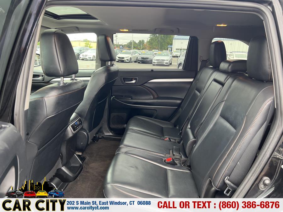 2019 Toyota Highlander XLE V6 AWD (Natl), available for sale in East Windsor, Connecticut | Car City LLC. East Windsor, Connecticut 2019 Toyota Highlander XLE V6 AWD (Natl), available for sale in East Windsor, Connecticut | Car City LLC. East Windsor, Connecticut