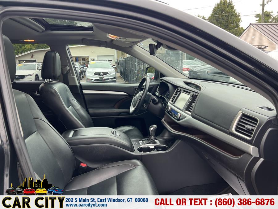 2019 Toyota Highlander XLE V6 AWD (Natl), available for sale in East Windsor, Connecticut | Car City LLC. East Windsor, Connecticut 2019 Toyota Highlander XLE V6 AWD (Natl), available for sale in East Windsor, Connecticut | Car City LLC. East Windsor, Connecticut