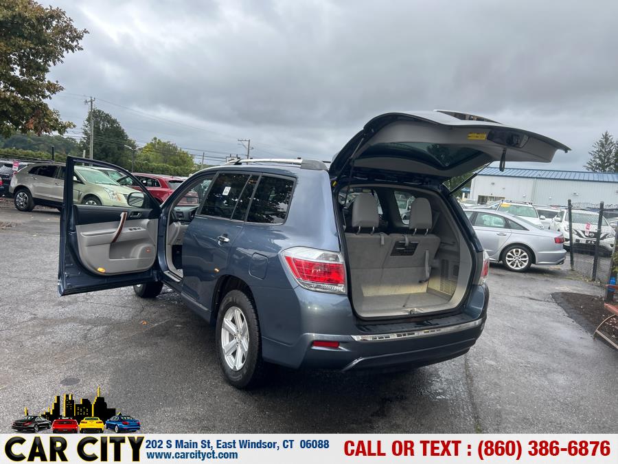 2013 Toyota Highlander Hybrid 4WD 4dr Limited (Natl), available for sale in East Windsor, Connecticut | Car City LLC. East Windsor, Connecticut 2013 Toyota Highlander Hybrid 4WD 4dr Limited (Natl), available for sale in East Windsor, Connecticut | Car City LLC. East Windsor, Connecticut