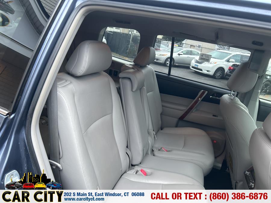 2013 Toyota Highlander Hybrid 4WD 4dr Limited (Natl), available for sale in East Windsor, Connecticut | Car City LLC. East Windsor, Connecticut 2013 Toyota Highlander Hybrid 4WD 4dr Limited (Natl), available for sale in East Windsor, Connecticut | Car City LLC. East Windsor, Connecticut