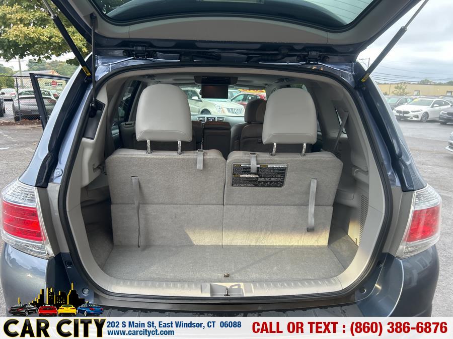 2013 Toyota Highlander Hybrid 4WD 4dr Limited (Natl), available for sale in East Windsor, Connecticut | Car City LLC. East Windsor, Connecticut 2013 Toyota Highlander Hybrid 4WD 4dr Limited (Natl), available for sale in East Windsor, Connecticut | Car City LLC. East Windsor, Connecticut