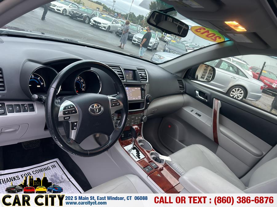2013 Toyota Highlander Hybrid 4WD 4dr Limited (Natl), available for sale in East Windsor, Connecticut | Car City LLC. East Windsor, Connecticut 2013 Toyota Highlander Hybrid 4WD 4dr Limited (Natl), available for sale in East Windsor, Connecticut | Car City LLC. East Windsor, Connecticut