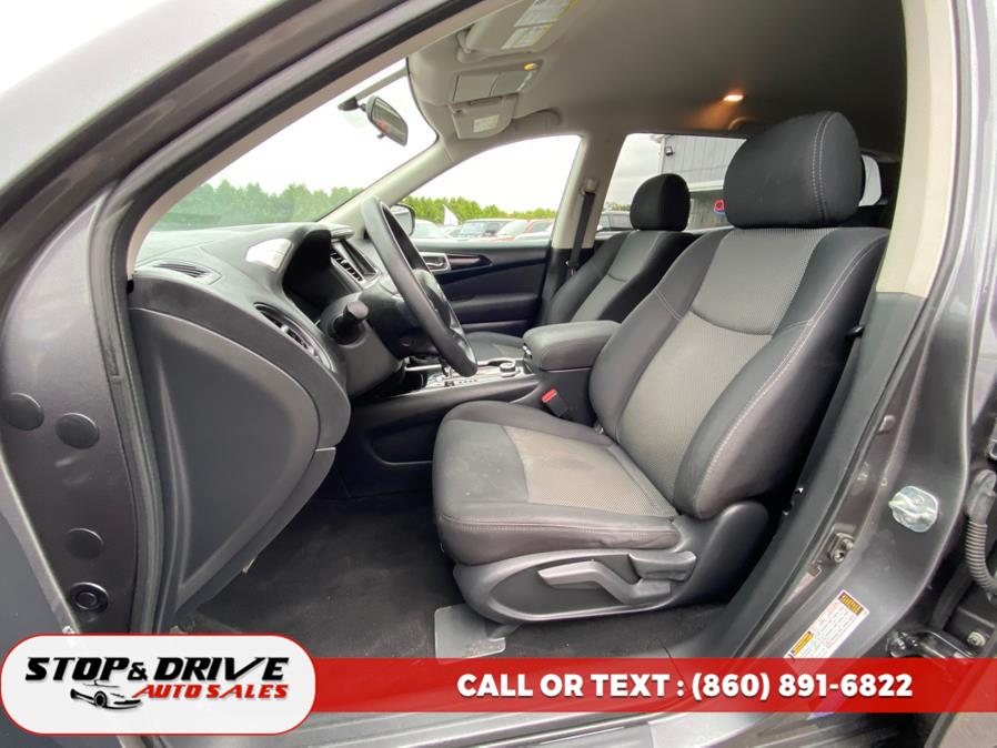 2017 Nissan Pathfinder 4x4 SV photo 13