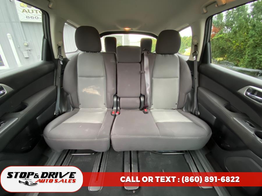 2017 Nissan Pathfinder 4x4 SV photo 15