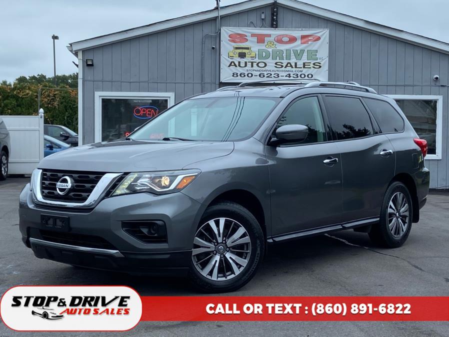 Used 2017 Nissan Pathfinder in East Windsor, Connecticut | Stop & Drive Auto Sales. East Windsor, Connecticut