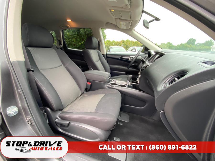 2017 Nissan Pathfinder 4x4 SV photo 14