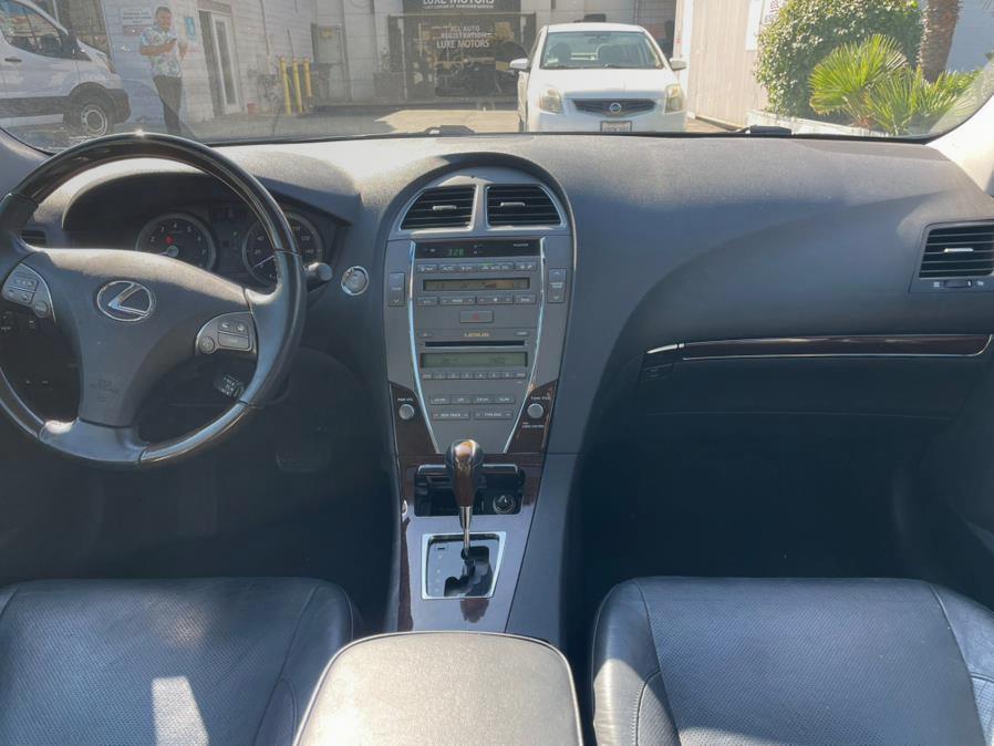 2011 Lexus ES 350 4dr Sdn, available for sale in Hawaiian Gardens, California | Luxe Motors. Hawaiian Gardens, California 2011 Lexus ES 350 4dr Sdn, available for sale in Hawaiian Gardens, California | Luxe Motors. Hawaiian Gardens, California