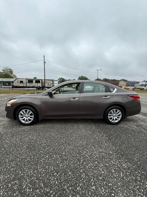 2013 Nissan Altima 4dr Sdn I4 2.5 SL, available for sale in Springfield, Massachusetts | Auto Globe LLC. Springfield, Massachusetts 2013 Nissan Altima 4dr Sdn I4 2.5 SL, available for sale in Springfield, Massachusetts | Auto Globe LLC. Springfield, Massachusetts
