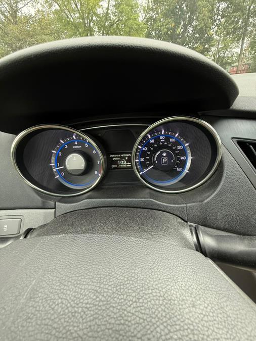 2012 Hyundai Sonata 4dr Sdn 2.4L Auto GLS PZEV, available for sale in Springfield, Massachusetts | Auto Globe LLC. Springfield, Massachusetts 2012 Hyundai Sonata 4dr Sdn 2.4L Auto GLS PZEV, available for sale in Springfield, Massachusetts | Auto Globe LLC. Springfield, Massachusetts