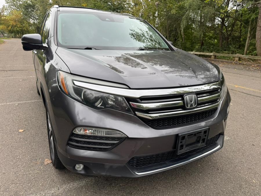 Used 2017 Honda Pilot in New Britain, Connecticut | Supreme Automotive. New Britain, Connecticut