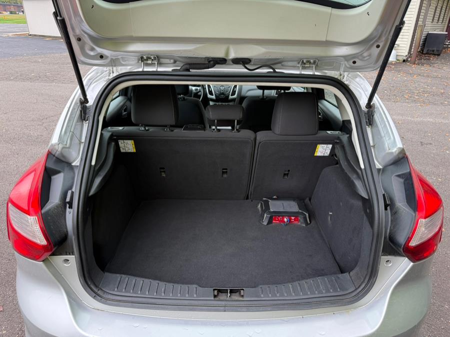 2014 Ford Focus 5dr HB SE, available for sale in East Windsor, Connecticut | STS Automotive. East Windsor, Connecticut 2014 Ford Focus 5dr HB SE, available for sale in East Windsor, Connecticut | STS Automotive. East Windsor, Connecticut