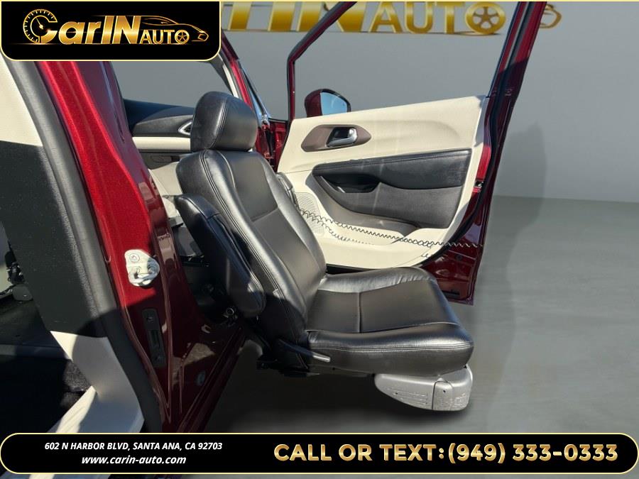 2019 Chrysler Pacifica Touring L FWD, available for sale in Santa Ana, California | Carin Auto. Santa Ana, California 2019 Chrysler Pacifica Touring L FWD, available for sale in Santa Ana, California | Carin Auto. Santa Ana, California