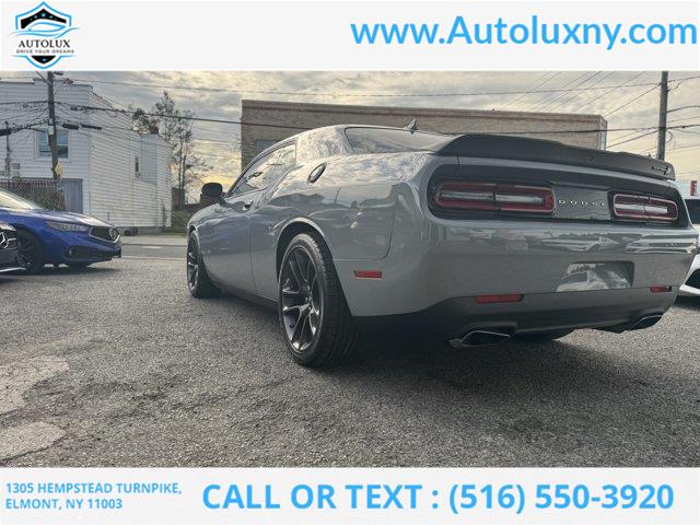 2021 Dodge Challenger R/T Scat Pack photo 11