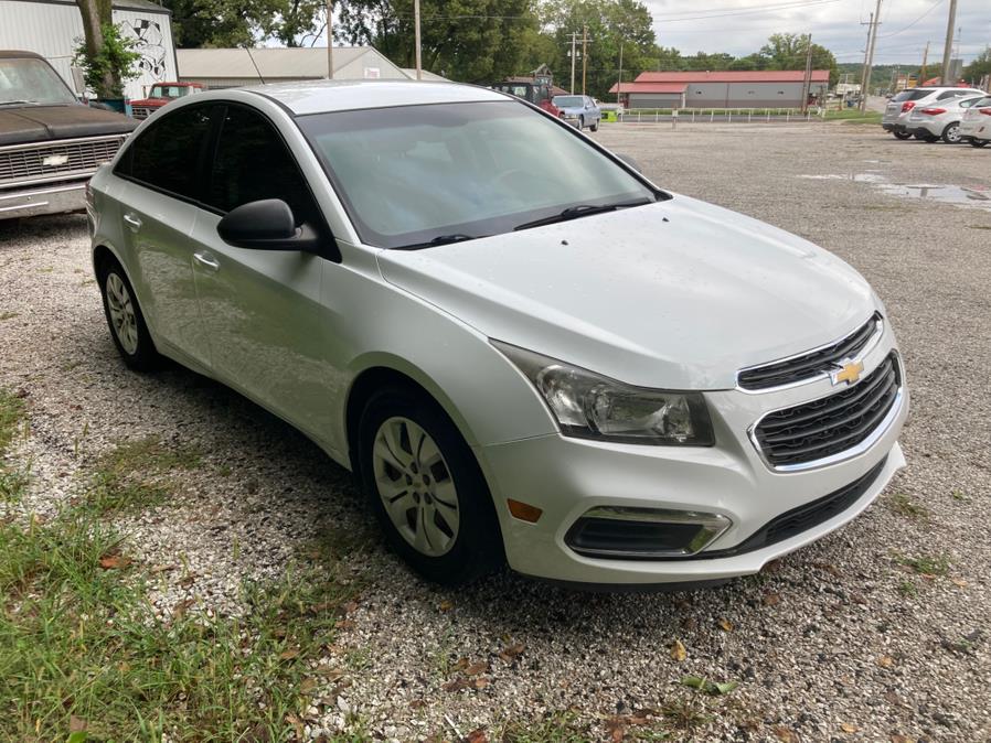 2015 Chevrolet Cruze 4dr Sdn Auto LS, available for sale in Neosho, Missouri | Xsell Auto LLC. Neosho, Missouri 2015 Chevrolet Cruze 4dr Sdn Auto LS, available for sale in Neosho, Missouri | Xsell Auto LLC. Neosho, Missouri
