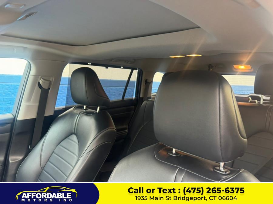 2024 Toyota Highlander XLE FWD (Natl), available for sale in Bridgeport, Connecticut | Affordable Motors 2 LLC. Bridgeport, Connecticut 2024 Toyota Highlander XLE FWD (Natl), available for sale in Bridgeport, Connecticut | Affordable Motors 2 LLC. Bridgeport, Connecticut