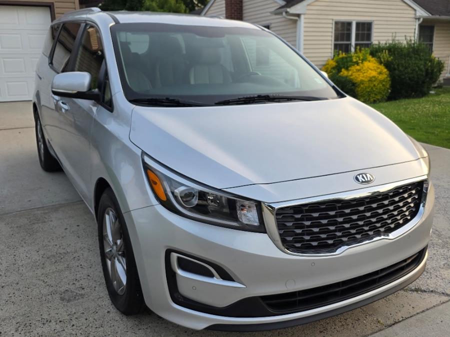 2021 Kia Sedona EX's photo