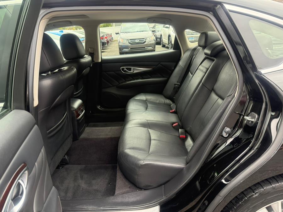 2015 INFINITI Q70L 4dr Sdn V6 AWD, available for sale in Hartford, Connecticut | VEB Auto Sales. Hartford, Connecticut 2015 INFINITI Q70L 4dr Sdn V6 AWD, available for sale in Hartford, Connecticut | VEB Auto Sales. Hartford, Connecticut