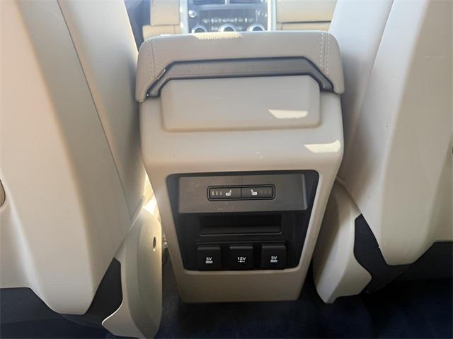 2018 Land Rover Discovery Sport HSE, available for sale in Stratford, Connecticut | Wiz Leasing Inc. Stratford, Connecticut 2018 Land Rover Discovery Sport HSE, available for sale in Stratford, Connecticut | Wiz Leasing Inc. Stratford, Connecticut
