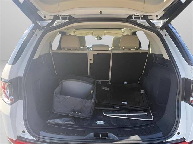 2018 Land Rover Discovery Sport HSE, available for sale in Stratford, Connecticut | Wiz Leasing Inc. Stratford, Connecticut 2018 Land Rover Discovery Sport HSE, available for sale in Stratford, Connecticut | Wiz Leasing Inc. Stratford, Connecticut