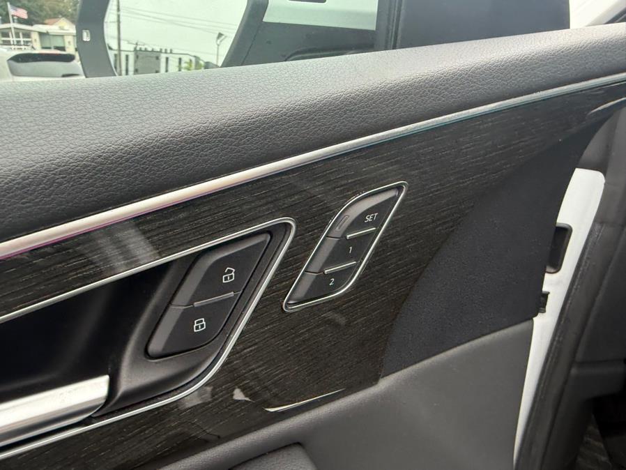 2020 Audi Q8 55 Premium Plus, available for sale in Stratford, Connecticut | Wiz Leasing Inc. Stratford, Connecticut 2020 Audi Q8 55 Premium Plus, available for sale in Stratford, Connecticut | Wiz Leasing Inc. Stratford, Connecticut