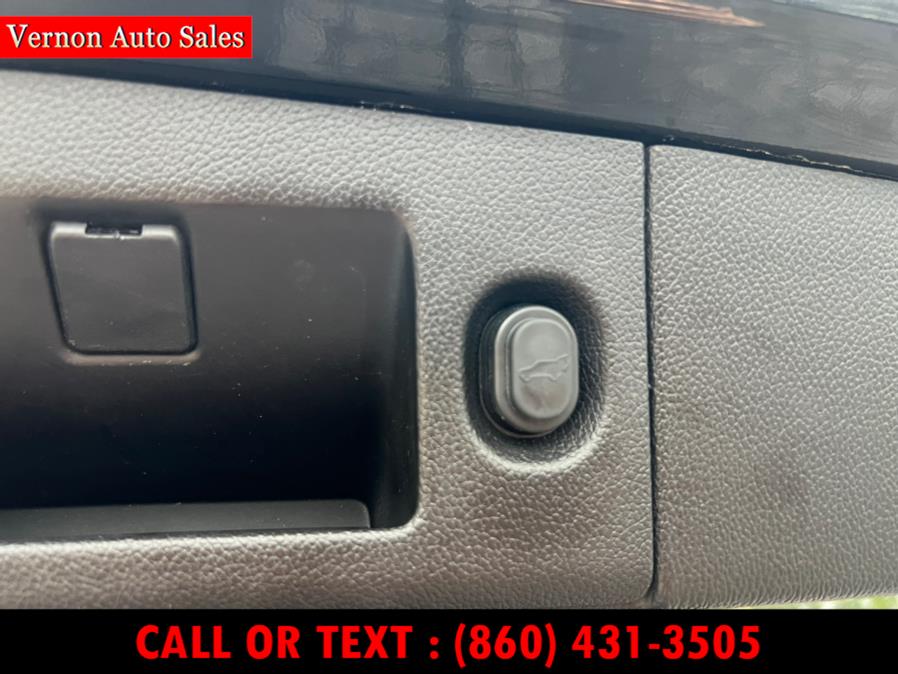 2017 Chevrolet Tahoe 4WD 4dr LT, available for sale in Manchester, Connecticut | Vernon Auto Sale & Service. Manchester, Connecticut 2017 Chevrolet Tahoe 4WD 4dr LT, available for sale in Manchester, Connecticut | Vernon Auto Sale & Service. Manchester, Connecticut