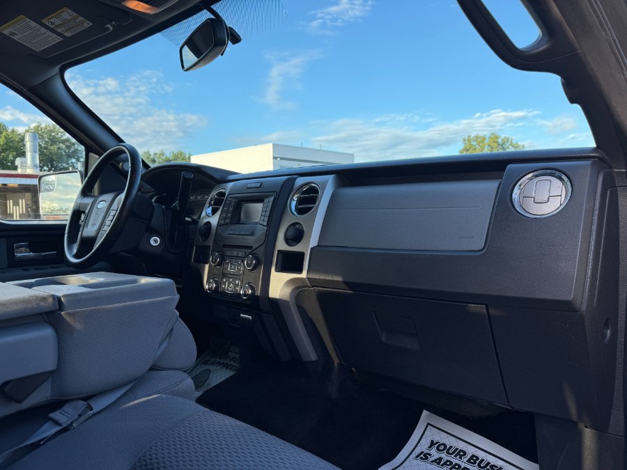 2013 Ford F-150 XLT photo 16