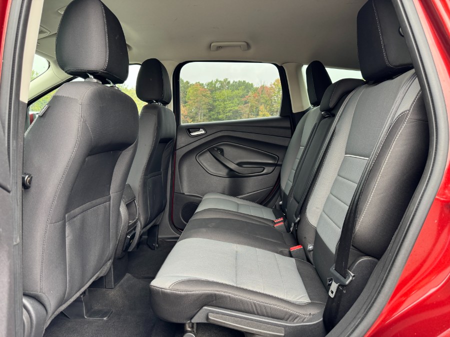 2014 Ford Escape FWD 4dr SE, available for sale in Ortonville, Michigan | Marsh Auto Sales LLC. Ortonville, Michigan 2014 Ford Escape FWD 4dr SE, available for sale in Ortonville, Michigan | Marsh Auto Sales LLC. Ortonville, Michigan
