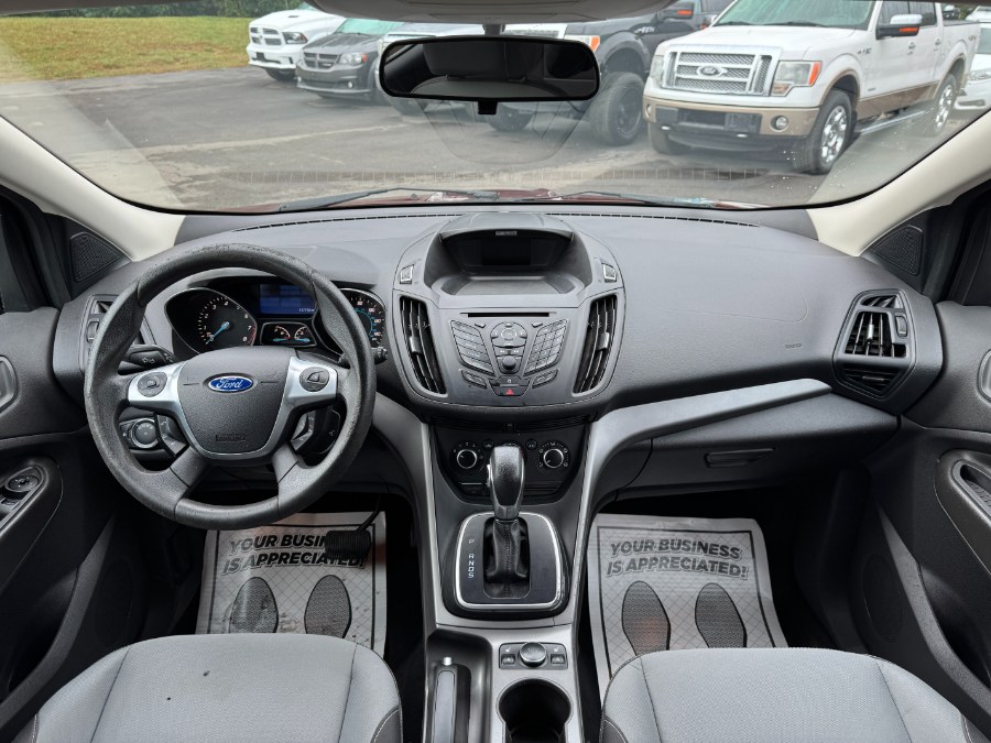 2014 Ford Escape FWD 4dr SE, available for sale in Ortonville, Michigan | Marsh Auto Sales LLC. Ortonville, Michigan 2014 Ford Escape FWD 4dr SE, available for sale in Ortonville, Michigan | Marsh Auto Sales LLC. Ortonville, Michigan