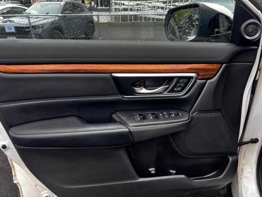2017 Honda CR-V EX-L AWD, available for sale in Worcester, Massachusetts | Sophia's Auto Sales Inc. Worcester, Massachusetts 2017 Honda CR-V EX-L AWD, available for sale in Worcester, Massachusetts | Sophia's Auto Sales Inc. Worcester, Massachusetts