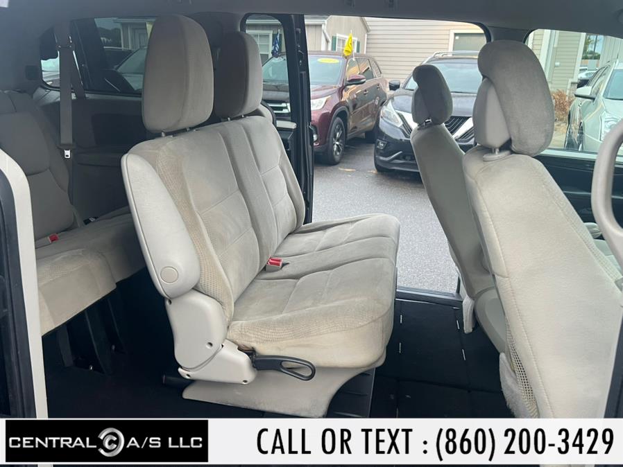 2017 Dodge Grand Caravan SE photo 12