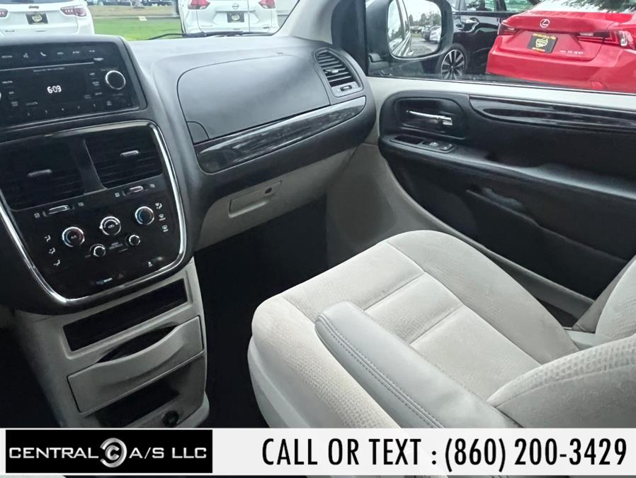 2017 Dodge Grand Caravan SE photo 16