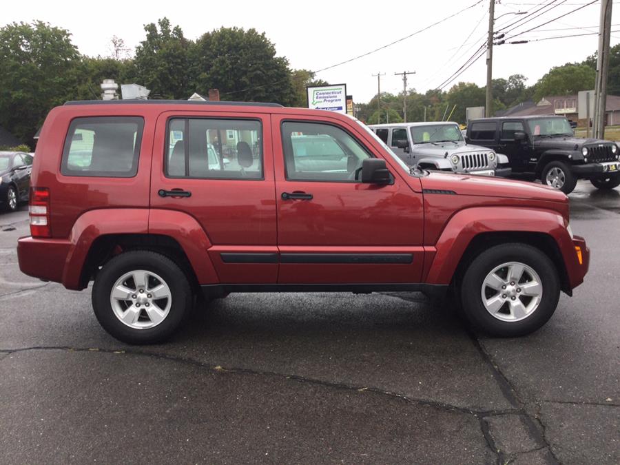 2012 Jeep Liberty Sport photo 4