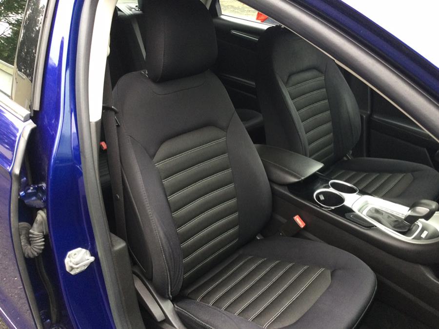 2014 Ford Fusion SE photo 11