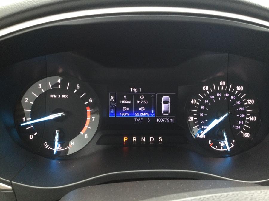2014 Ford Fusion SE photo 16