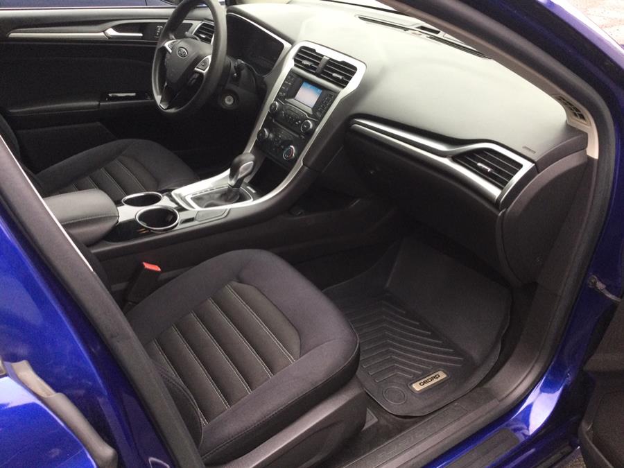 2014 Ford Fusion SE photo 10