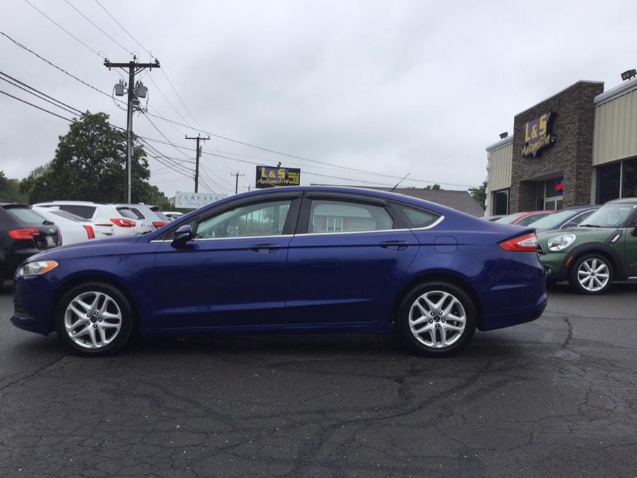 2014 Ford Fusion SE photo 30