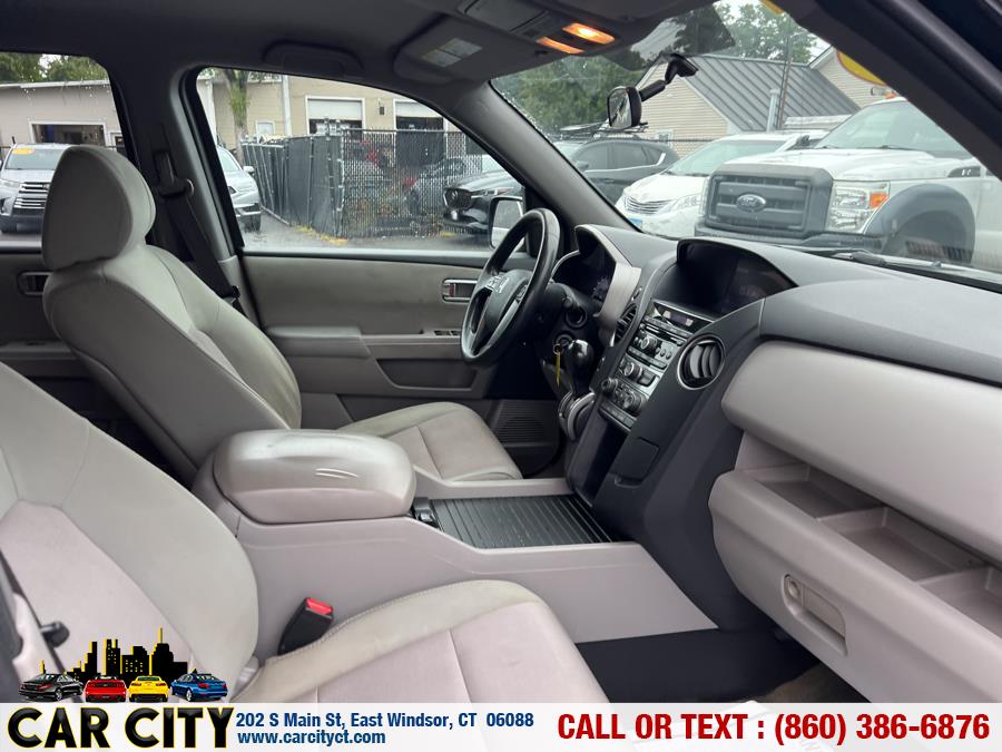2015 Honda Pilot 4WD 4dr EX, available for sale in East Windsor, Connecticut | Car City LLC. East Windsor, Connecticut 2015 Honda Pilot 4WD 4dr EX, available for sale in East Windsor, Connecticut | Car City LLC. East Windsor, Connecticut