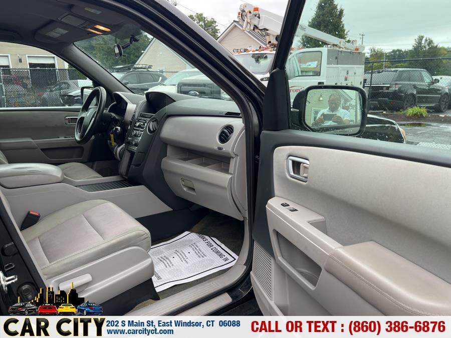 2015 Honda Pilot 4WD 4dr EX, available for sale in East Windsor, Connecticut | Car City LLC. East Windsor, Connecticut 2015 Honda Pilot 4WD 4dr EX, available for sale in East Windsor, Connecticut | Car City LLC. East Windsor, Connecticut