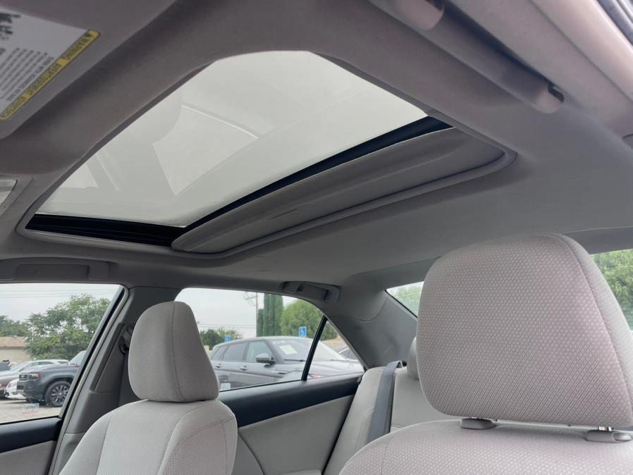 2012 Toyota Camry Hybrid 4dr Sdn XLE, available for sale in Hawaiian Gardens, California | Luxe Motors. Hawaiian Gardens, California 2012 Toyota Camry Hybrid 4dr Sdn XLE, available for sale in Hawaiian Gardens, California | Luxe Motors. Hawaiian Gardens, California