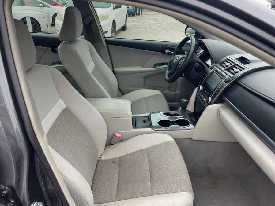 2012 Toyota Camry Hybrid 4dr Sdn XLE, available for sale in Hawaiian Gardens, California | Luxe Motors. Hawaiian Gardens, California 2012 Toyota Camry Hybrid 4dr Sdn XLE, available for sale in Hawaiian Gardens, California | Luxe Motors. Hawaiian Gardens, California
